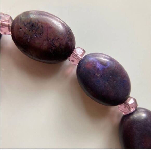 Aubergine Jade and Czech glass antique silver plate necklace and earrings set - Picture 10 of 14